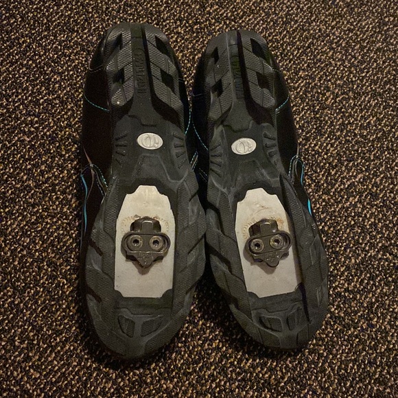 Pearl iZUMi Women's W All-Road II Cycling Shoe - Picture 10 of 13
